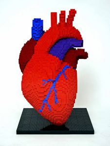 Corazón hecho de lego