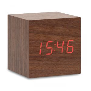 reloj despertador de madera