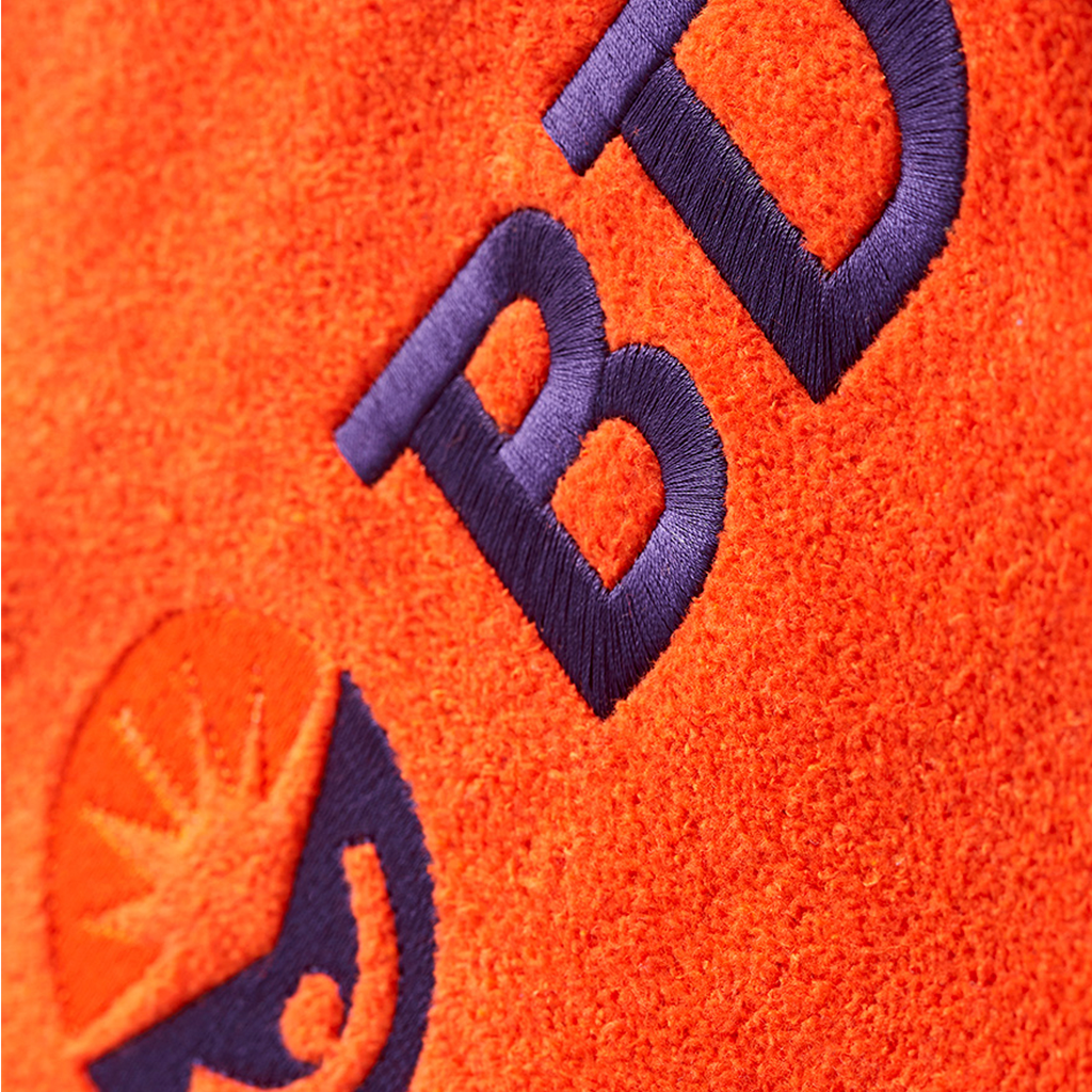 logotipo bordado 